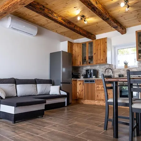 Apartman Alpakavendégház *